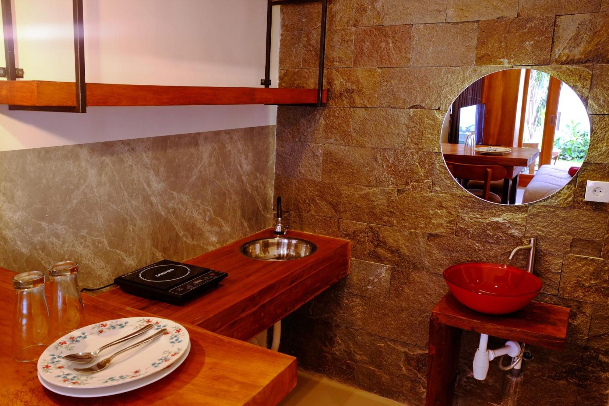 O.B Oemah Bone Homestay Санур Екстер'єр фото